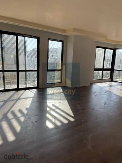 دوبلكس 3 غرف نوم للايجار في الشيخ زايد، الجيزة - Upper duplex for rent in sodic westown beverly hills