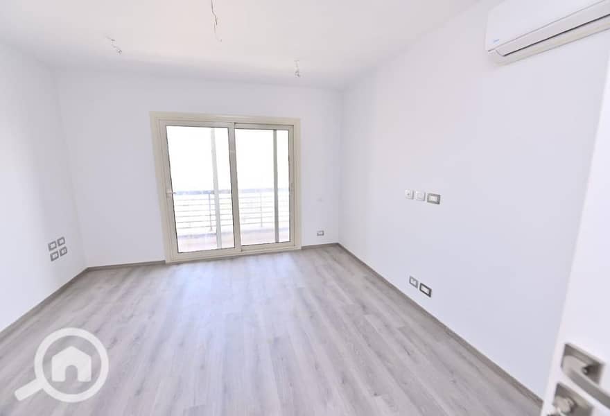 6 upper duplex 5. jpg