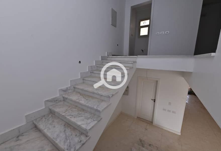 8 upper duplex 8. jpg