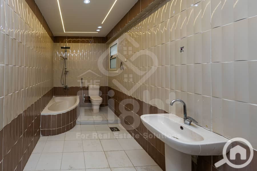 18 (18) IMG_7937. jpg