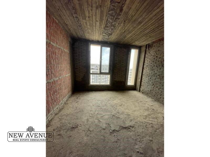 8 WhatsApp Image 2025-09-21 at 03.10. 31. jpeg