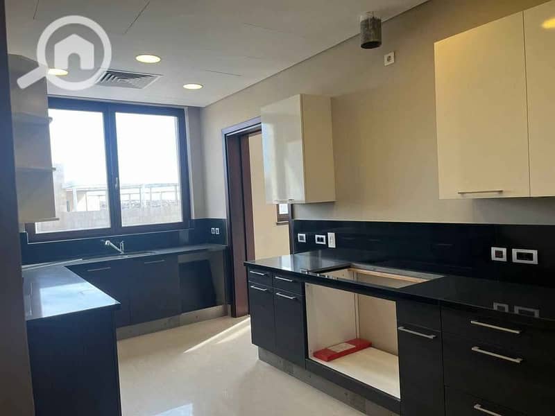 6 468684402_3885969638312664_2221225496781169552_n. jpg