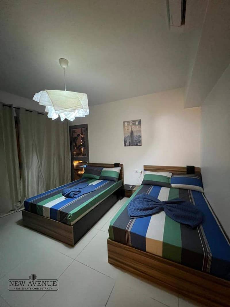 12 f0e4bd27-86c2-4c56-9487-36c75697a18f. jpeg