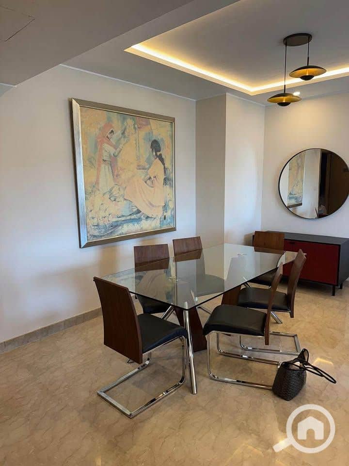 10 ebf507e3-a917-4d0f-9190-4813920dc604. jpg