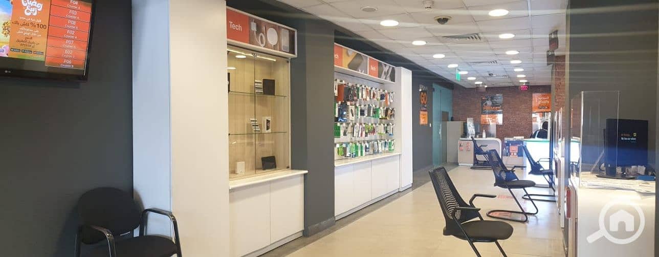 4 Shams_club_shop2. png