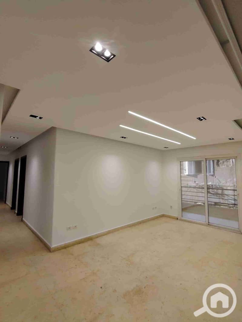 1000476306. jpg 1000476306. jpg