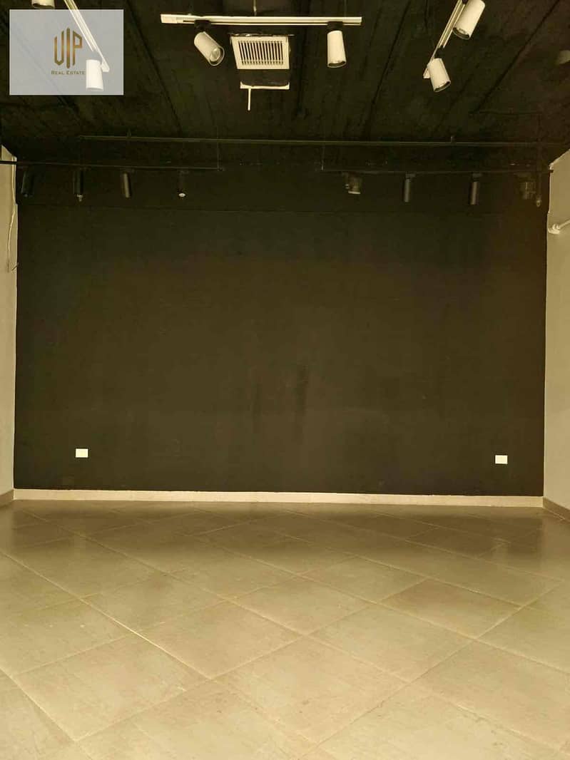 5 02a30ef1-e325-4979-8f0a-bfdb879d3611. jpg