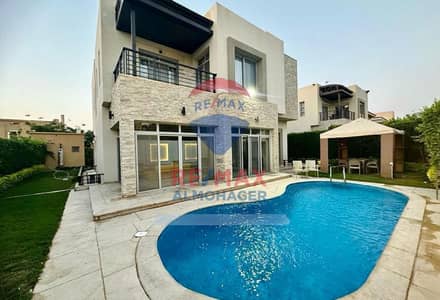 6 Bedroom Villa for Rent in Sheikh Zayed, Giza - a42dc123-09c3-4c85-86f4-15d3f41e36ff. jpg