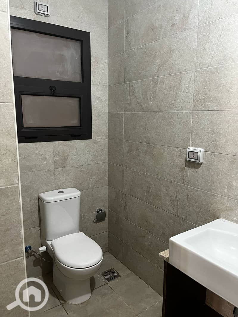 3 WhatsApp Image 2025-09-20 at 2.31. 31 PM (2). jpeg