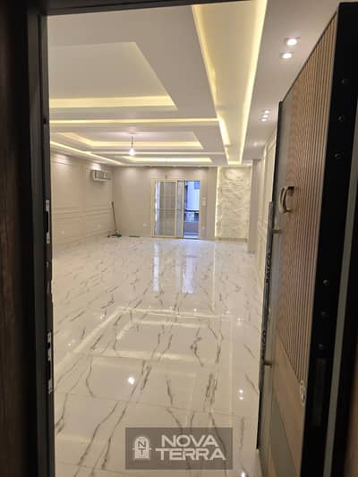 شقة 3 غرف نوم للبيع في الشيخ زايد، الجيزة - 1754142224052-IMG-20250802-WA0222. jpg