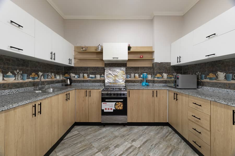 6 0V3A3129-Edit. jpg