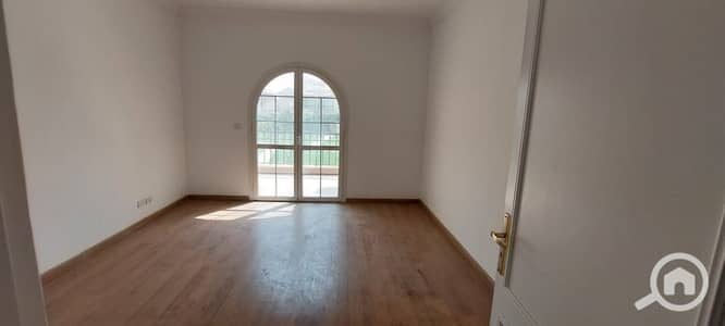 4 Bedroom Villa for Sale in Madinaty, Cairo - 5e79b3f3-1c3c-4035-ab8e-eb11eafc3f30. jpeg