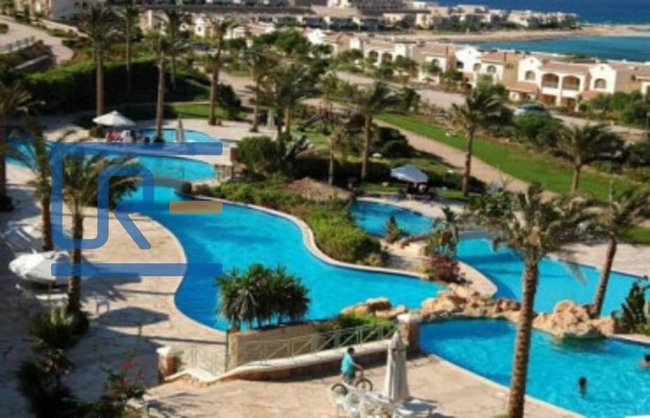 12 lyla8LryQP4KUNh4_thumb. jpg