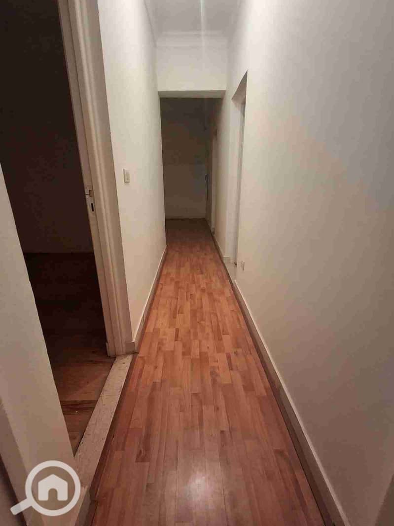 4 1000922576. jpg