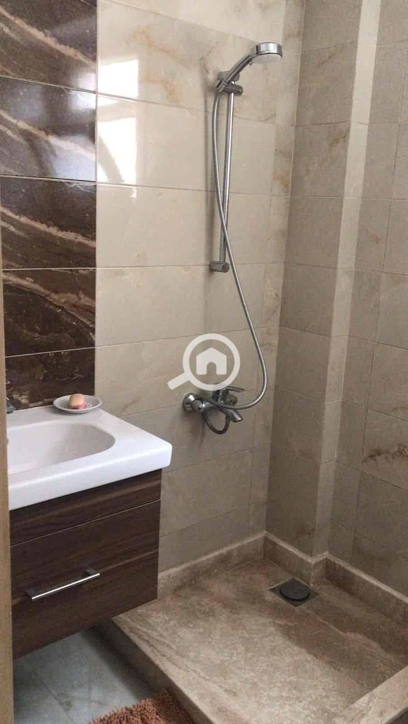 8 8cf1078c-1ac3-4899-8ea3-7f89cf1ad81b. jpg