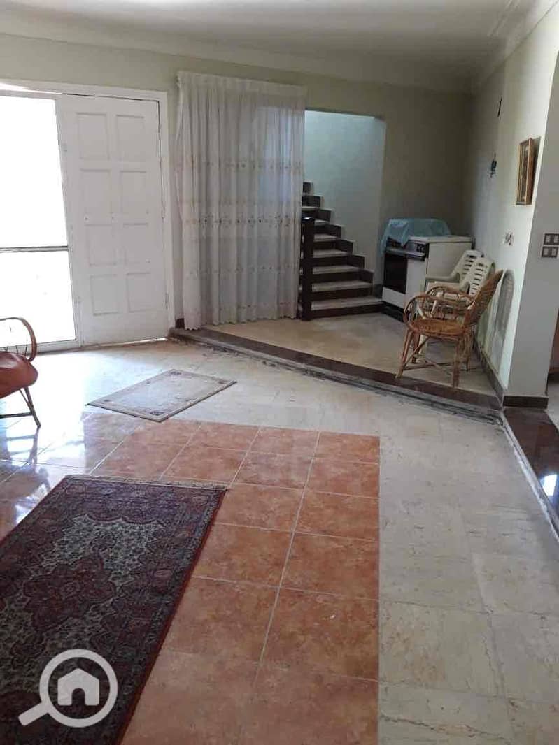 16 0169fa4d-c8b2-4184-ae83-7dadb8f64086. jpg