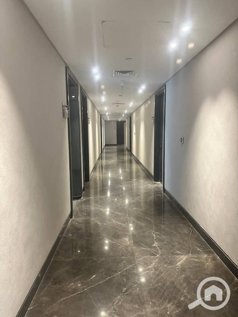 15 debef1d5-9b5b-448b-ac6e-b25447da0bcc. jpeg