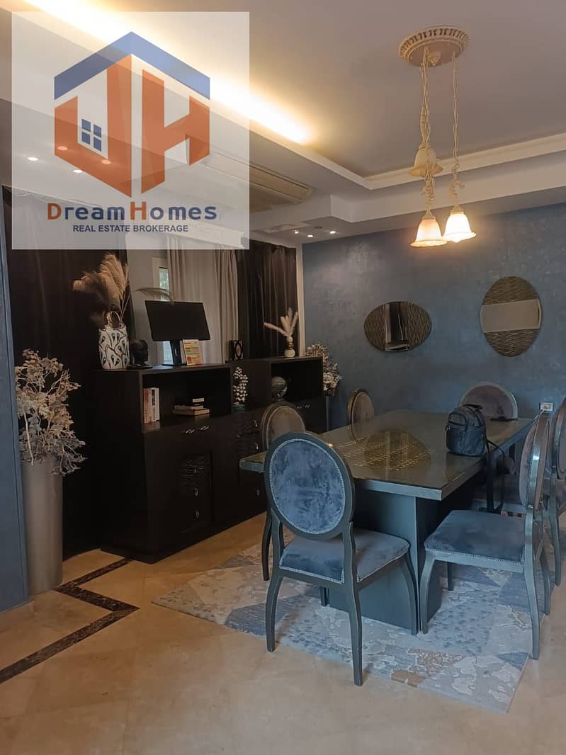 4 4cf0fdb7-9590-4def-a64b-f497d94ac9e9. jpeg