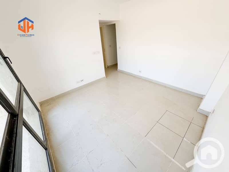 5 WhatsApp Image 2025-09-22 at 2.28. 38 PM (2). jpeg