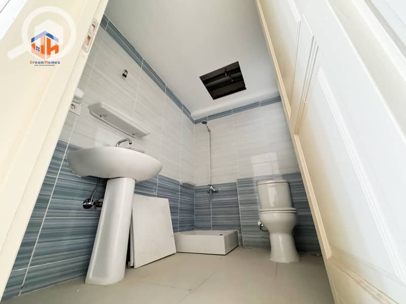 8 WhatsApp Image 2025-09-22 at 2.28. 36 PM. jpeg