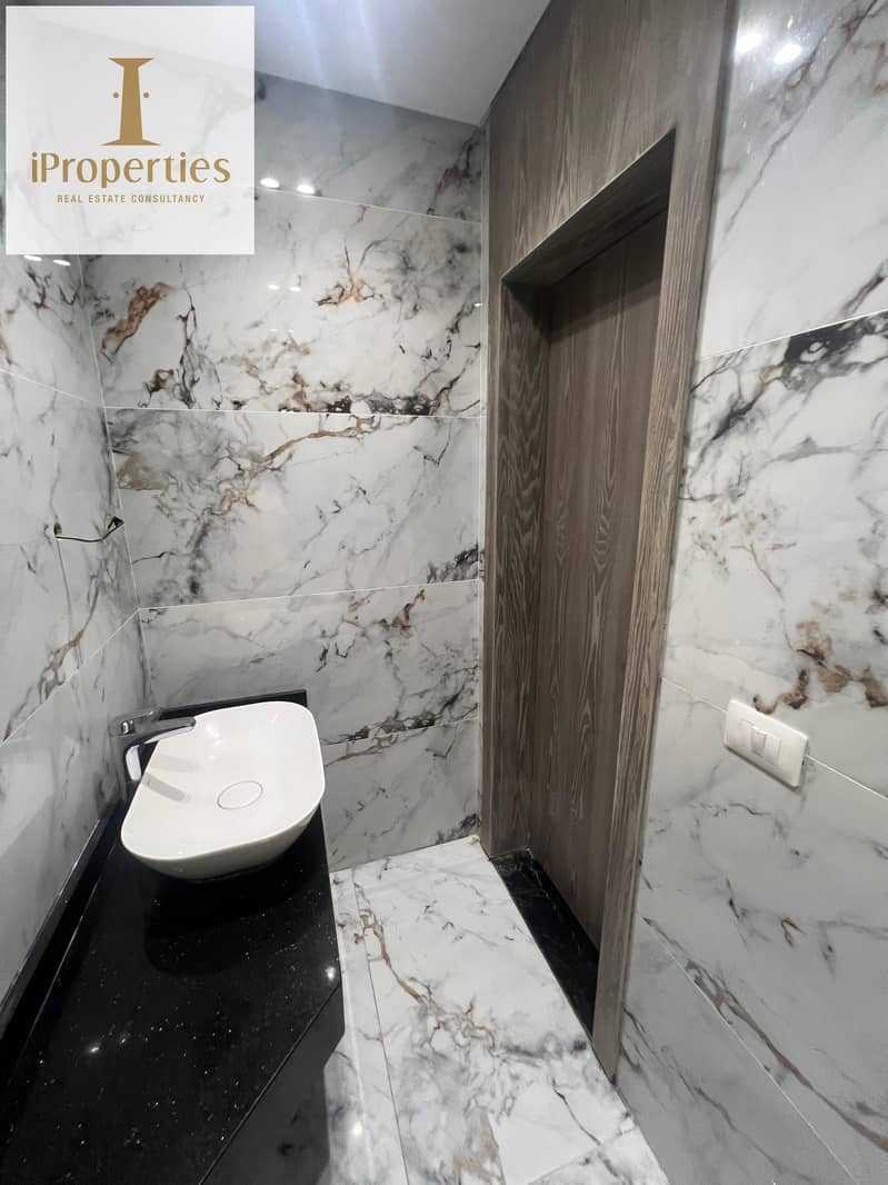 3 1f8ee62e-b301-44b4-b3fa-481a7217e1f7. jpeg