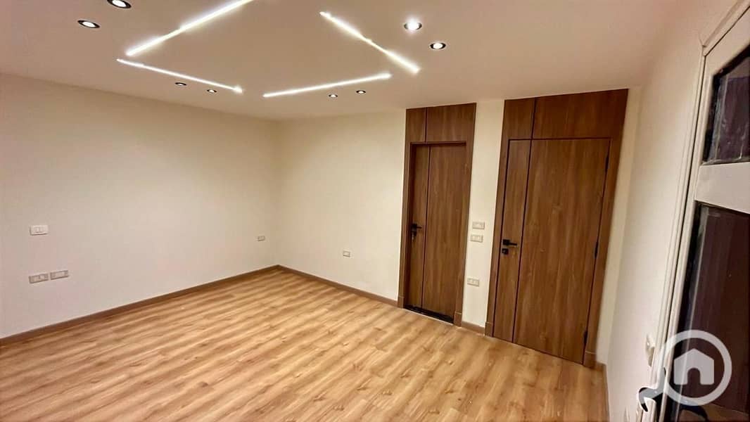 9 c0deeece-4ce8-4022-9dfd-30ce9eb1fbe9. jpg