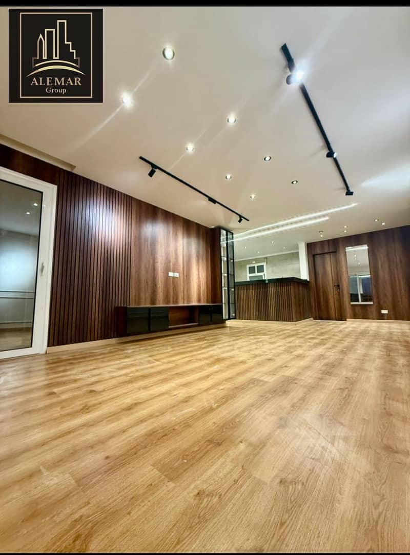 4 2041a2c7-f207-4a1a-9fd4-7ca3ed652710. jpg