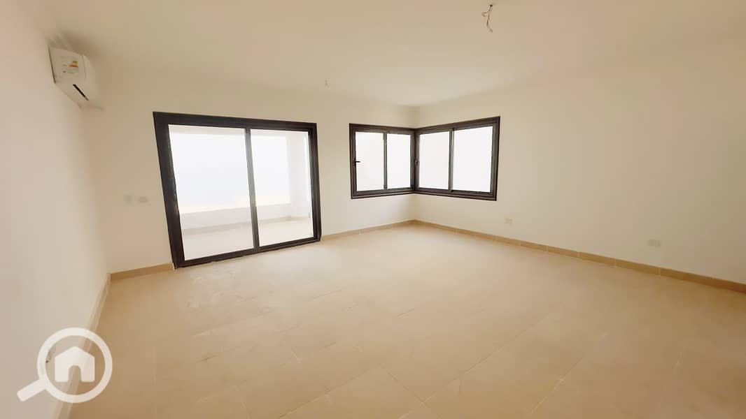 3 شاليه-للبيع-بمنتجع-سخنة-هيلز-العين-السخنة-chalet-for-sale-Ain-Hills-resort-ain-sokhna- (3). JPG