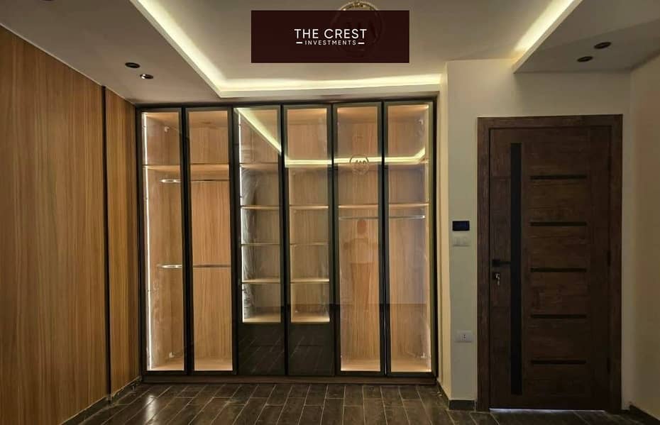 8 548364437_24731435506546216_7369475154665835992_n. jpg