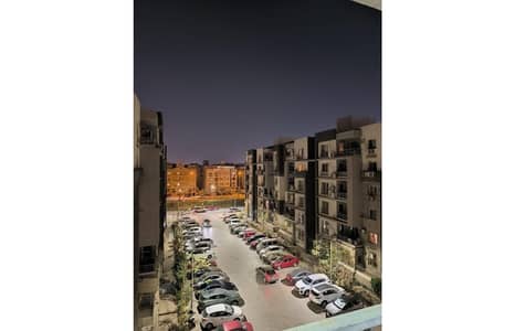 فلیٹ 3 غرف نوم للايجار في الشيخ زايد، الجيزة - IMG-20250427-WA0081. jpg