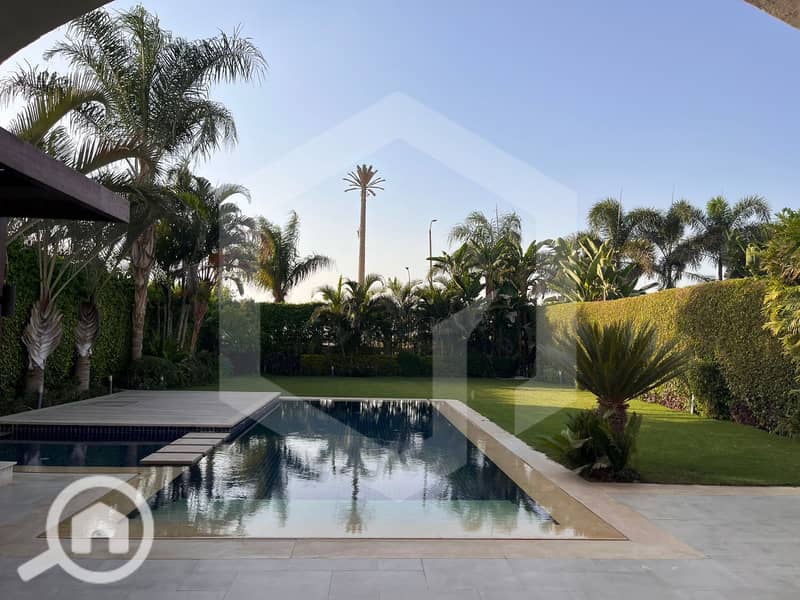 Solitaire Palm Hills 1. jpg