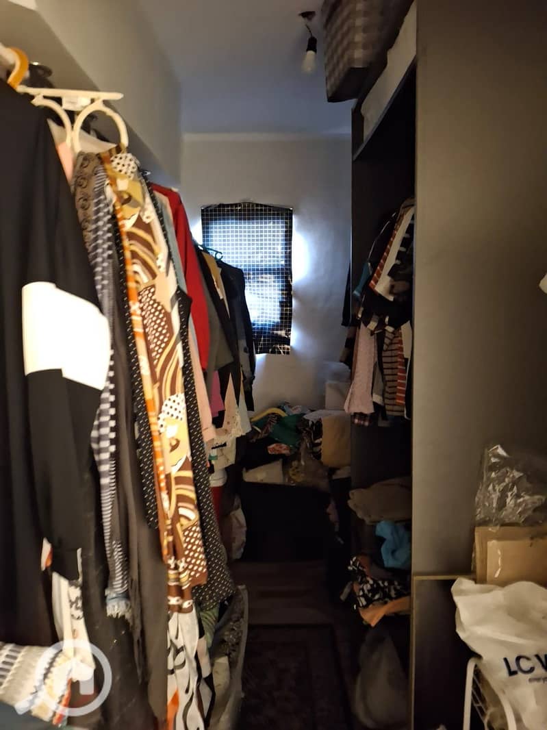 8 80b7d710-64d1-464d-bff4-16de58b354b0. jpg