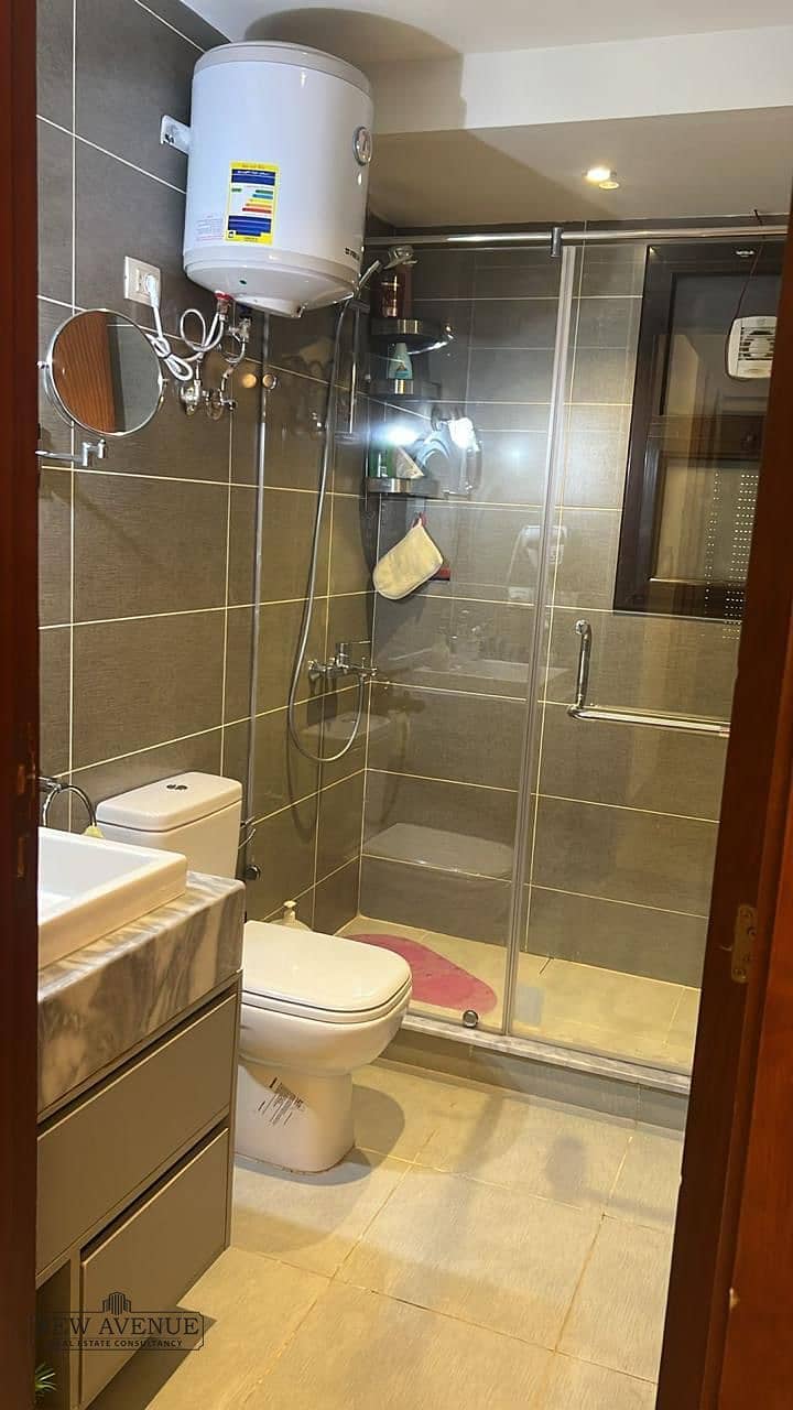 6 1a747697-bedd-439b-b70e-195140cb8cc6. jpg