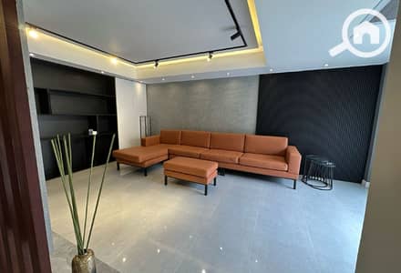 3 Bedroom Townhouse for Rent in New Cairo, Cairo - 02ce7032-8b0e-45d2-9f36-624d0c1e357d. jpg