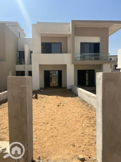 3 Bedroom Townhouse for Sale in New Cairo, Cairo - Log. jpeg