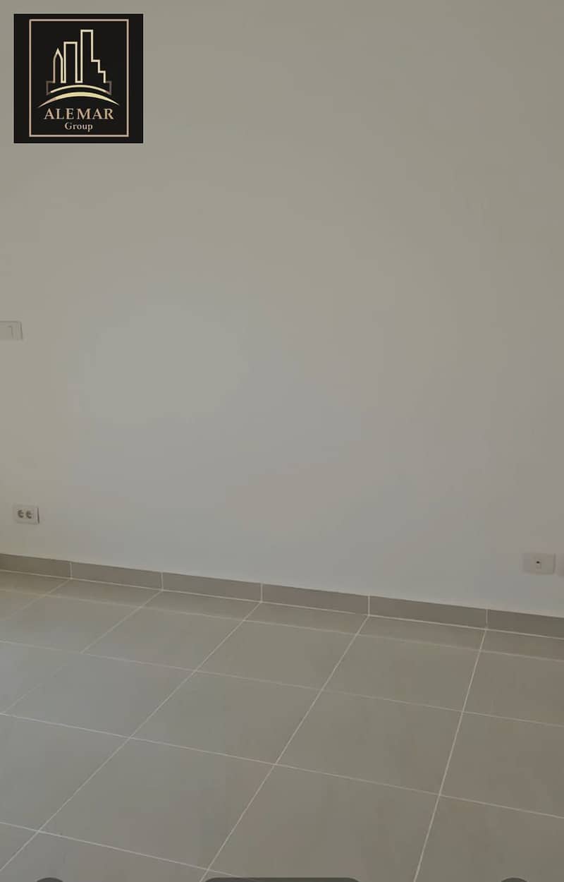 3 733a34fb-67cb-4553-bd57-d1436f6dffae. jpg