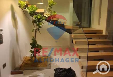 4 Bedroom Townhouse for Sale in Sheikh Zayed, Giza - 459e69c8-12e7-4398-a7d8-16592071f9bf. jpg