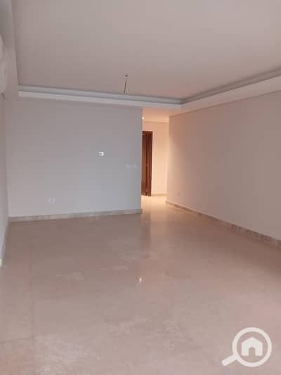 شقة 3 غرف نوم للايجار في الشيخ زايد، الجيزة - WhatsApp Image 2025-08-26 at 11.41. 47 AM. jpeg