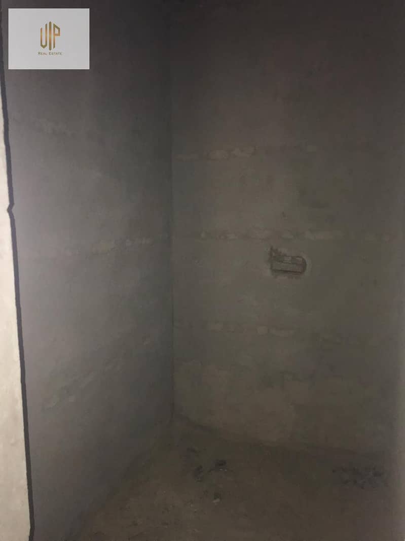 5 IMG-20250918-WA1164. jpg