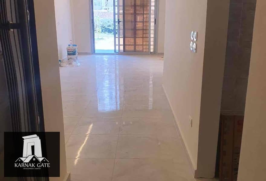 2 b9b0ea06-bbf5-4924-aa60-0d6907b6cadf. jpg