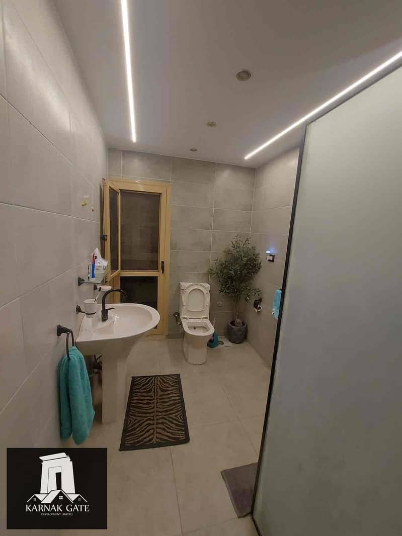 4 3c0a4a36-b27e-4e16-8efe-5c60d84960a8. jpg