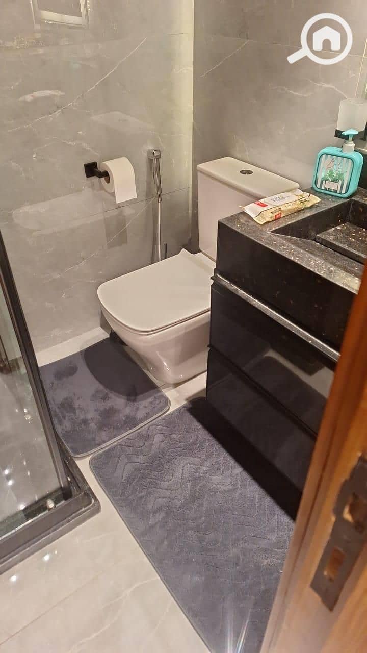 4 1000396392. jpg