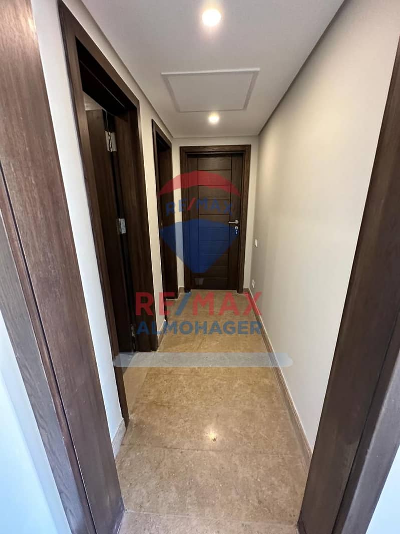3 7ad7a3ef-24b8-4fb5-8d1b-c49fea1ed1a5. jpg