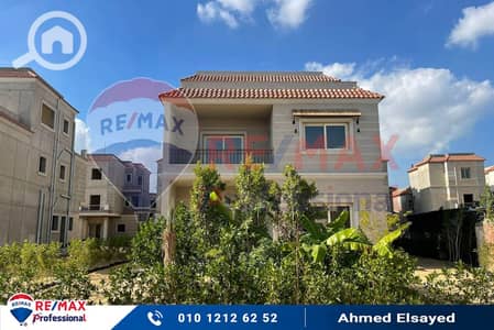 فیلا 5 غرف نوم للبيع في سموحة، الإسكندرية - 1. jpg