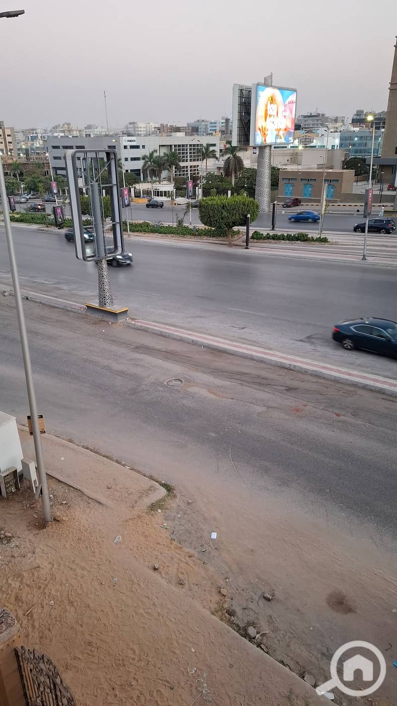 2 جنوب الاكاديمه كايرو. jpg