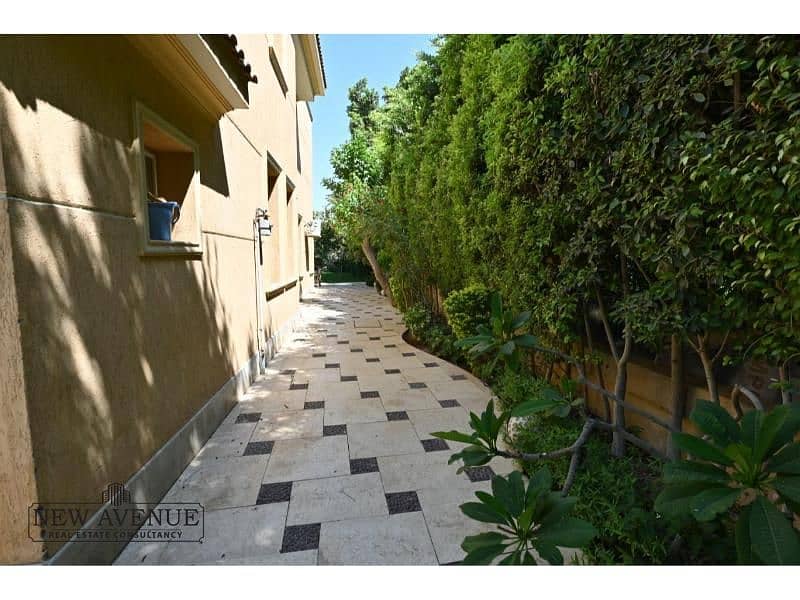 8 WhatsApp Image 2024-09-27 at 1.49. 40 PM. jpg