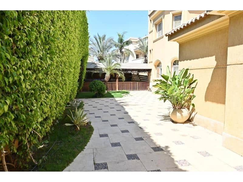 21 WhatsApp Image 2024-09-27 at 1.49. 40 PM (1). jpg