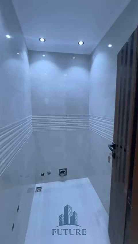 12 WhatsApp Video 2025-09-22 at 00.20. 46_5626f967. mp4_20250922_004943.942. jpg