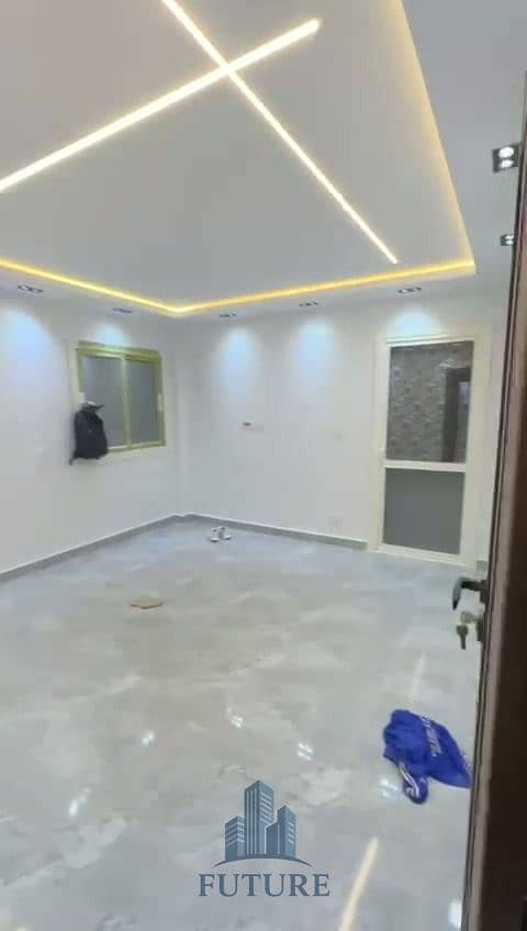 14 WhatsApp Video 2025-09-22 at 00.20. 46_5626f967. mp4_20250922_004953.008. jpg