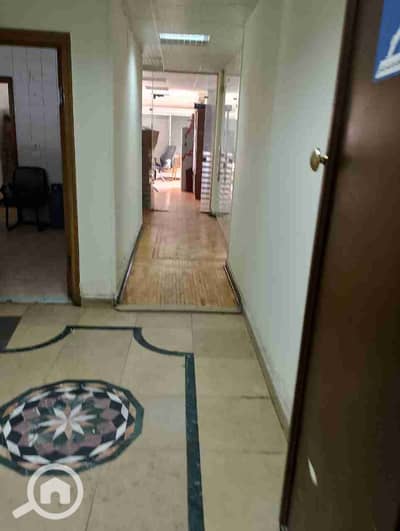 مکتب  للايجار في مصر الجديدة، القاهرة - 74890. jpg